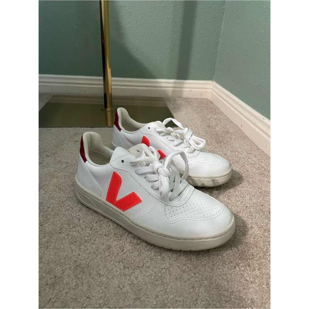 VEJA V-10 Sneakers Size US 4 / EU 35 White Coral
